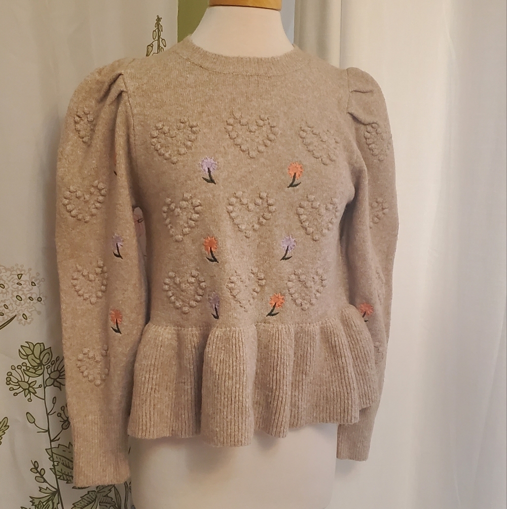 Women's Beige Sweater with Heart and Floral Design SEE AND BE SEEN - Picture 3 of 6